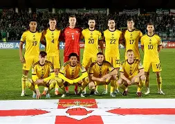 里昂迎英超关键赛，转会期远射贴柱，质疑声仍在，年轻球员得到机会